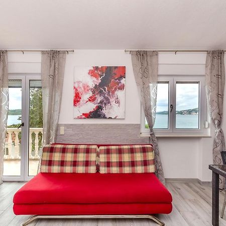 Apartments Marina Trogir Bagian luar foto